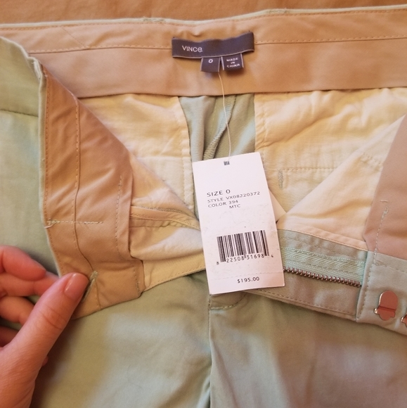 Shorts - Picture 2 of 3